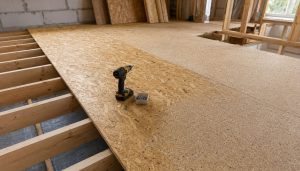 Chantier de rénovation, plancher en cours