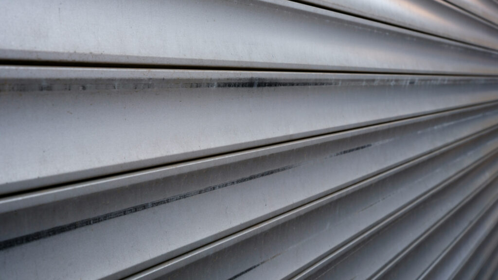 Quels critères pour choisir ses volets roulants solaires lors d'une rénovation ?